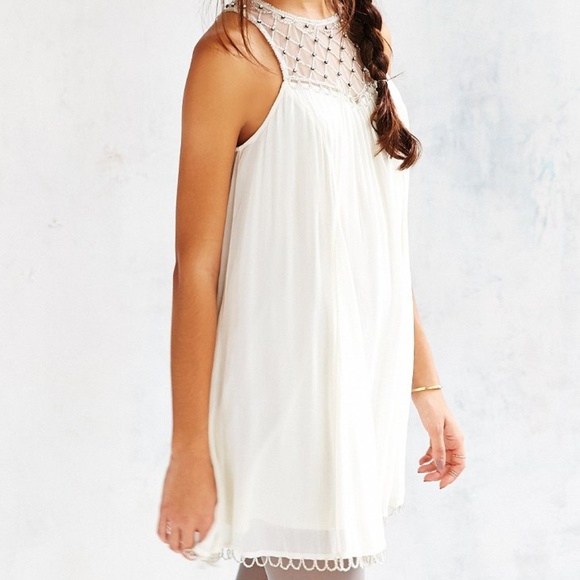 NEW KIMCHI BLUE GLYNDA BEADED trapeze dress - Picture 5 of 7